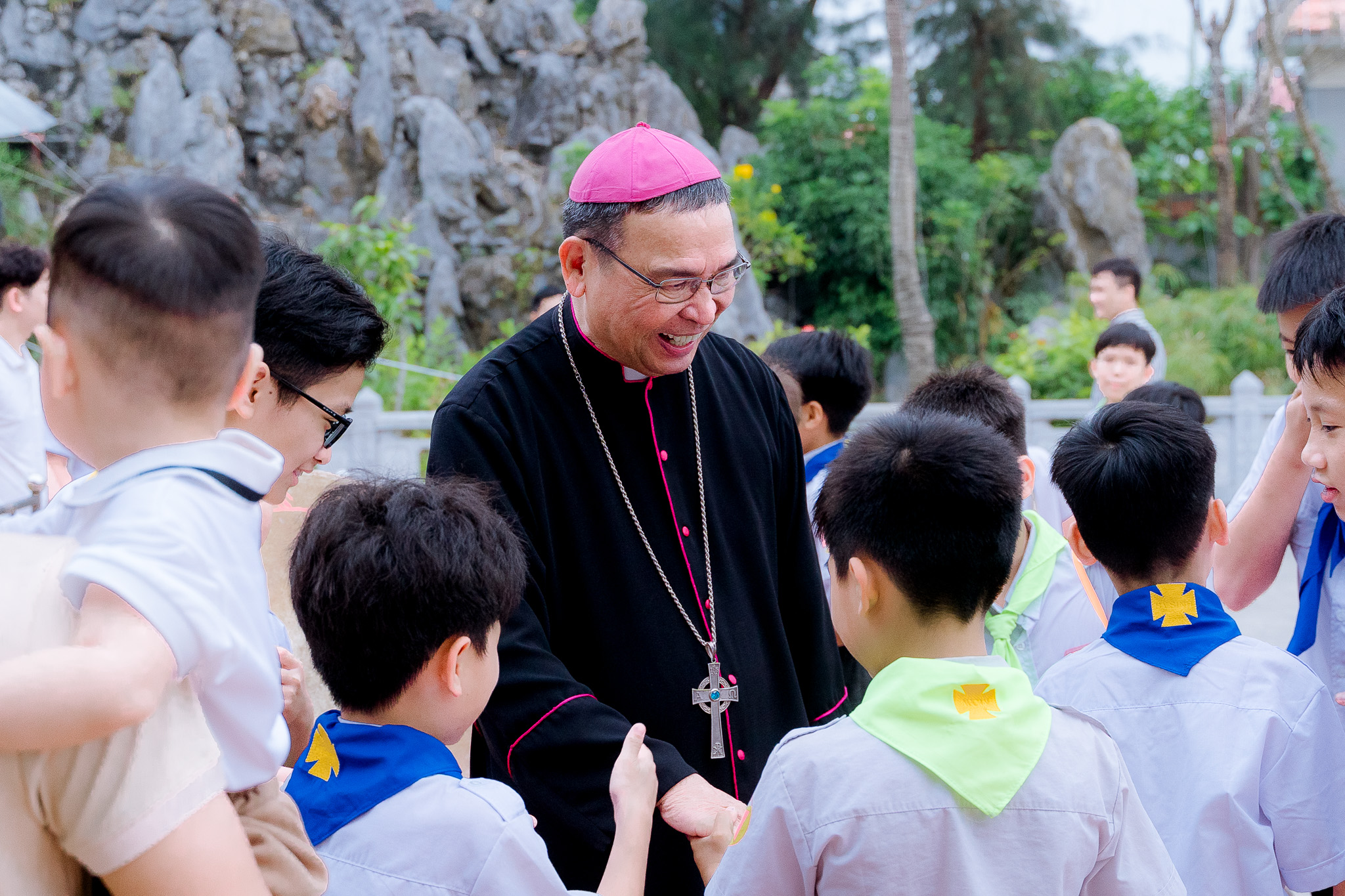 Đức cha Vinhsơn thăm mục vụ và dâng Thánh lễ Phục Sinh tại giáo xứ Nghĩa Xuyên